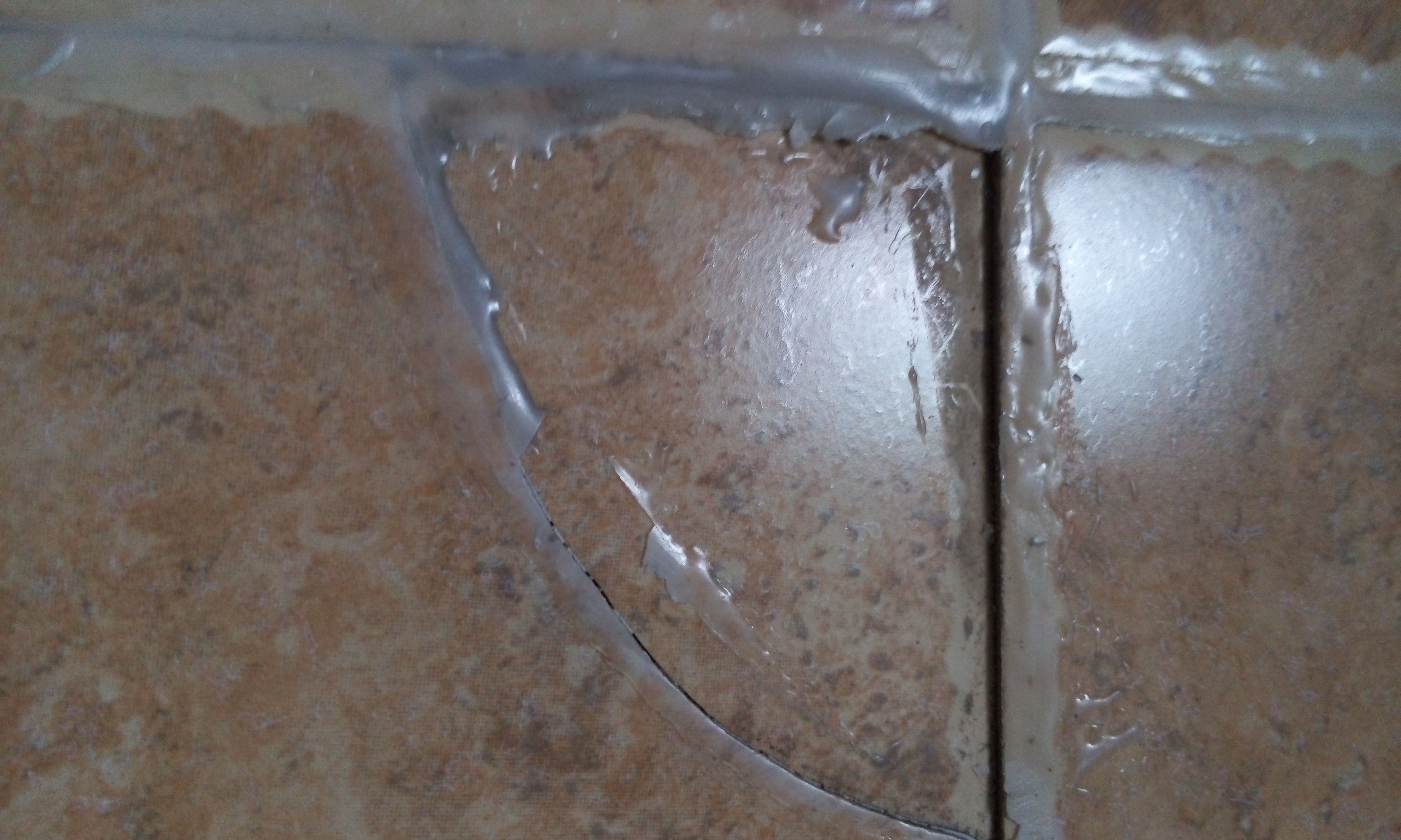 聚脲免砸砖防水涂料的特性.jpg 聚脲免砸砖防水涂料的特性.jpg